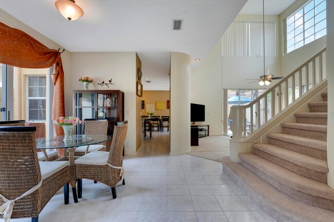 Building Photo - 27 Via Del Corso