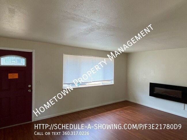 Building Photo - Yelm Rambler with Huge Yard!  Available NOW!
