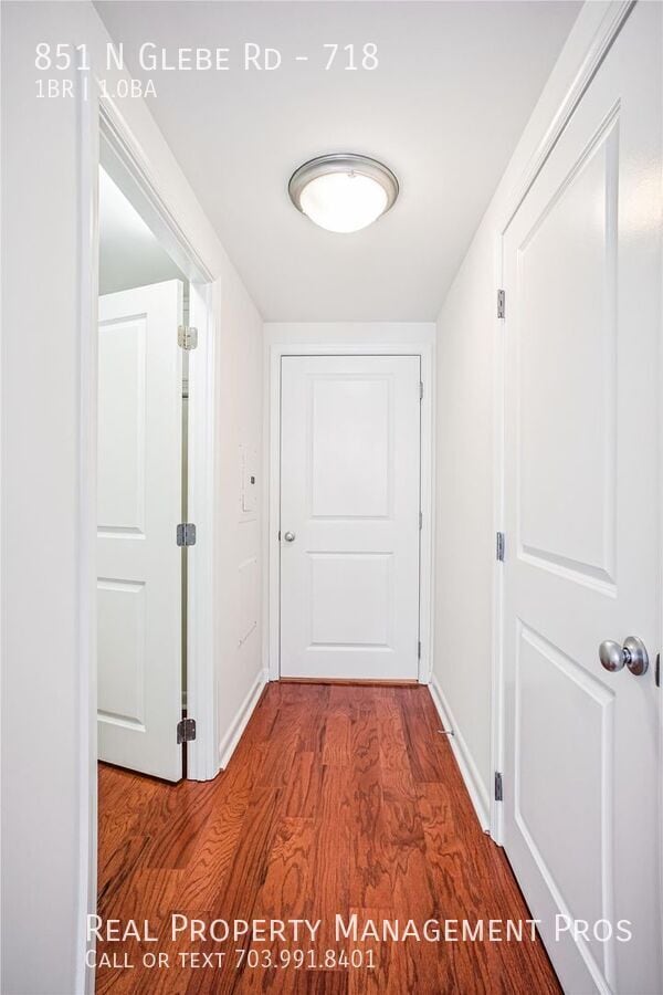 Building Photo - 851 N Glebe Rd