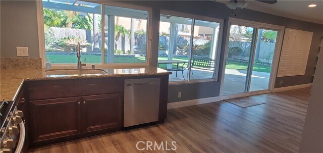 Foto del edificio - 17942 Hallcroft Ln