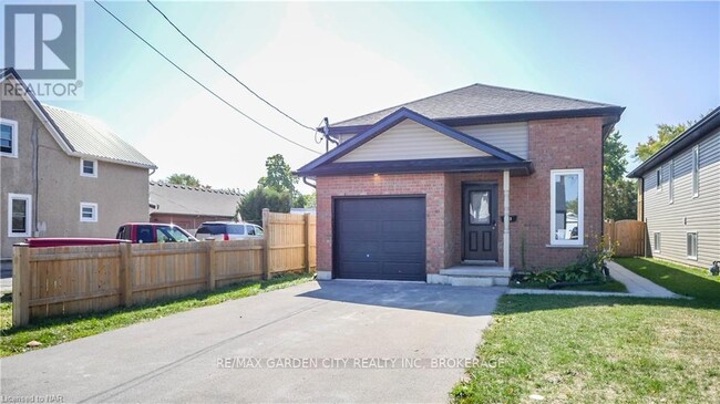 Building Photo - 113 Thorold Rd