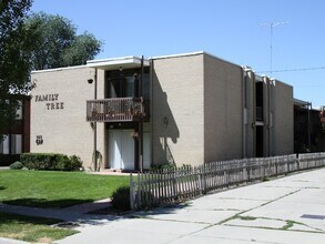 Building Photo - 625 600 W