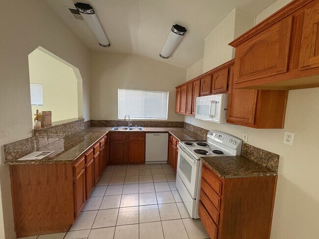 Foto del edificio - 8426 Center Pkwy