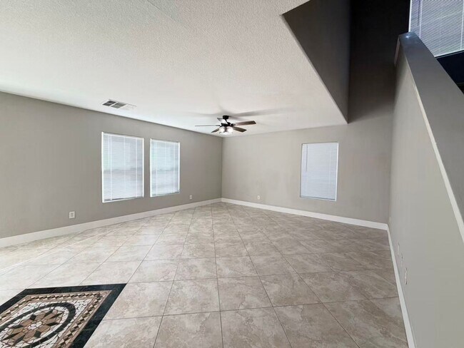 Building Photo - 8469 Cavaricci Ave