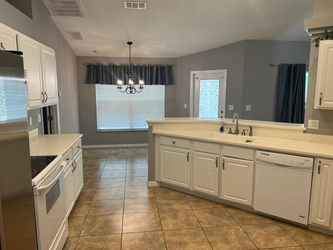 Building Photo - 4585 NW 48th Ln