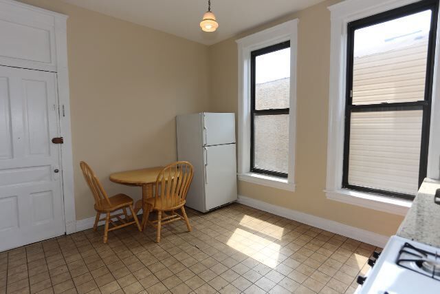 Foto del edificio - 1400 W Erie St
