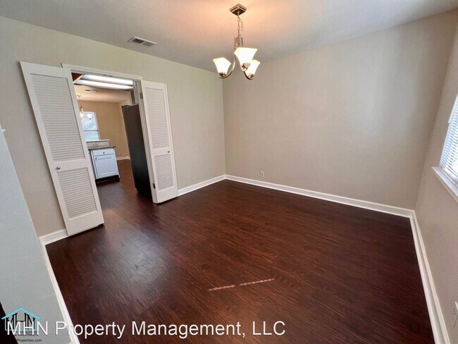 Building Photo - 4 br, 2.5 bath House - 14023 Sunny Glen