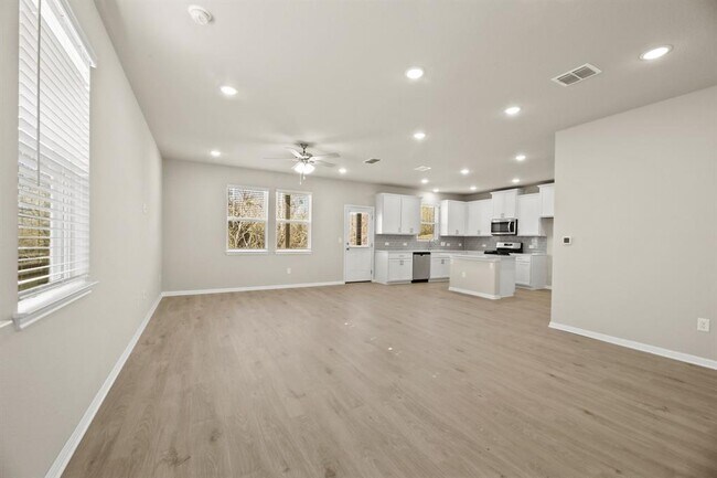 Building Photo - 11102 El Capitan Dr