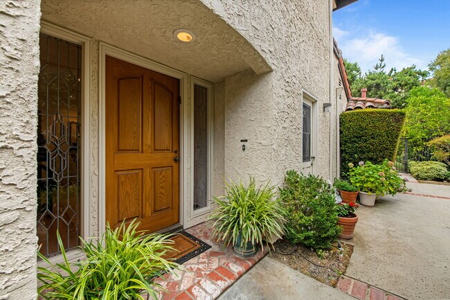 Building Photo - 4343 Park Fortuna