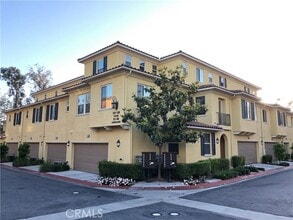 Building Photo - 122 Vintage