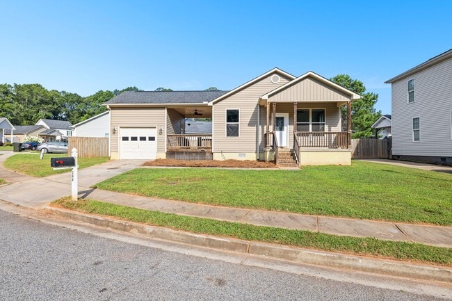 Building Photo - 3 Bedroom Home Walkable to Downtown Zebulon