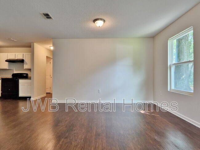 Foto del edificio - 471 W 59th St