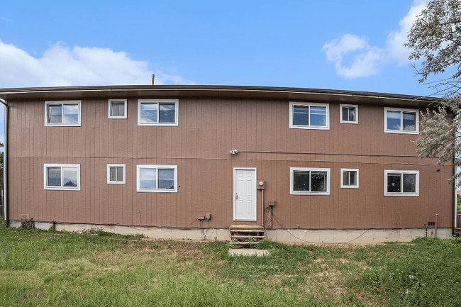 Building Photo - 4215 Loomis Ave
