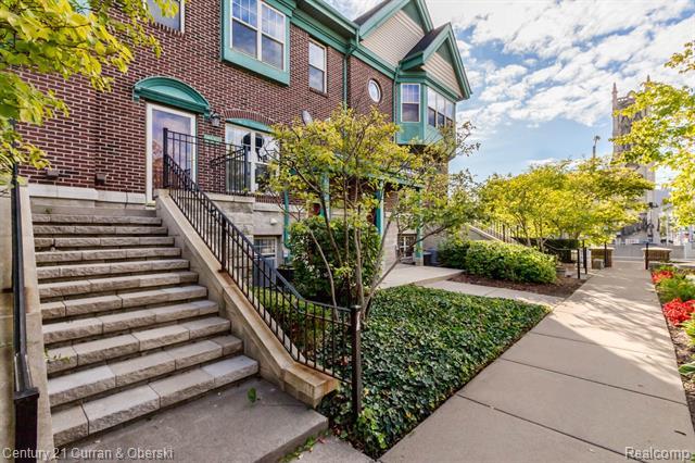 Primary Photo - 2446 Woodward Ave