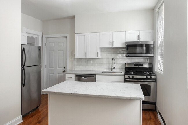 Foto del edificio - 1420 N Campbell Ave