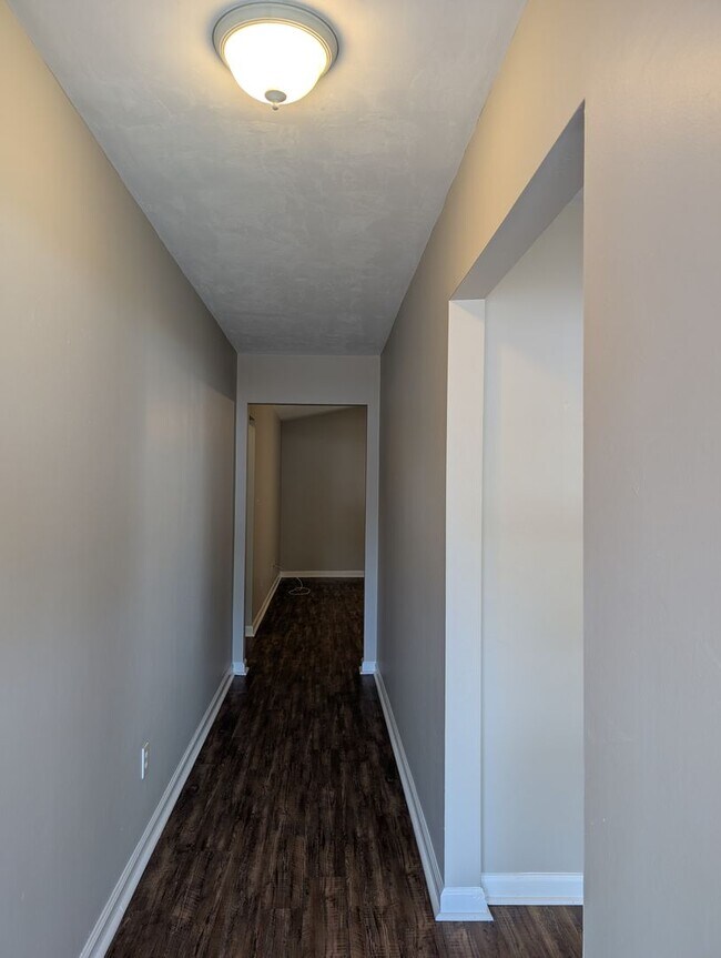 Foto del edificio - 3/2 Home with garage and spacious living areas!!!