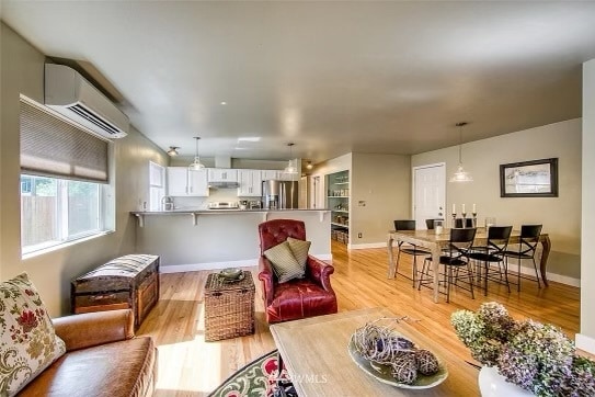 Living Room & Dining - 412 NE Max William Loop