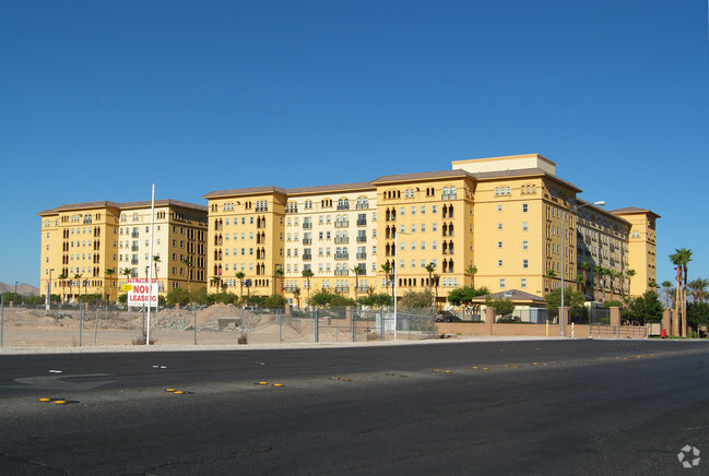 Foto del edificio - Paradise Spa Apartments