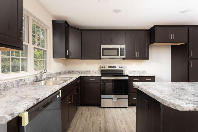 Foto del edificio - 337 Hillcrest Ave