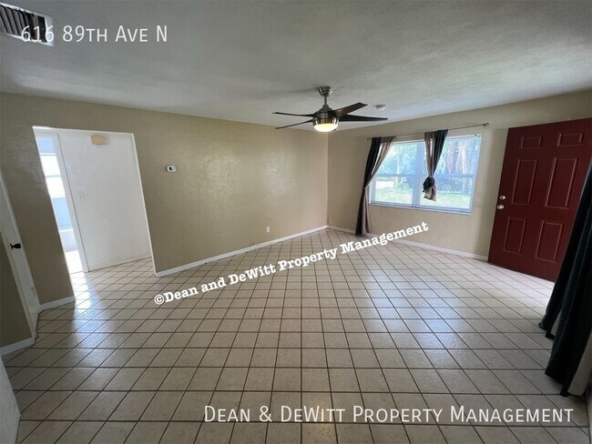 Foto del edificio - 616 89th Ave N