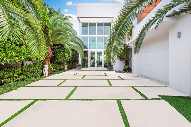 Foto del edificio - 4129 Meridian Ave