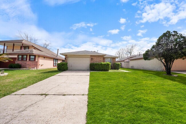 Foto del edificio - 15242 Peachmeadow Ln