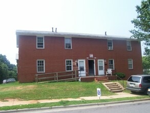 Building Photo - 1447 Clark Ave
