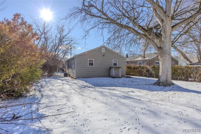 Building Photo - 1968 Mackenna Ave