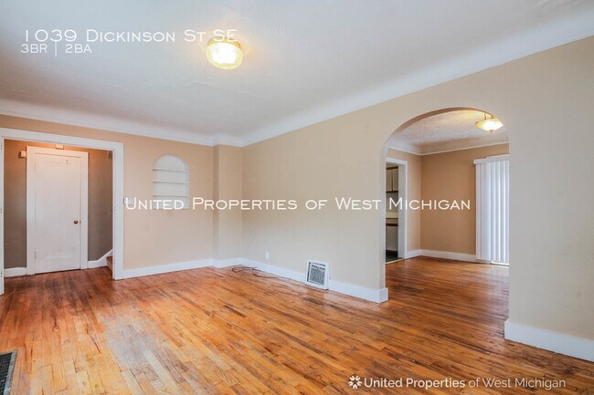 Foto del edificio - 1039 Dickinson St SE