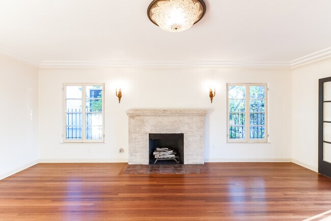 Foto del edificio - 1066  S Genesee-