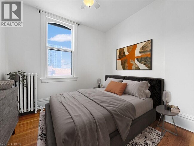 Photo du bâtiment - 112 West Avenue N