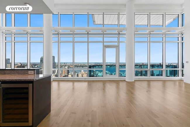 Building Photo - 306 W 48th St