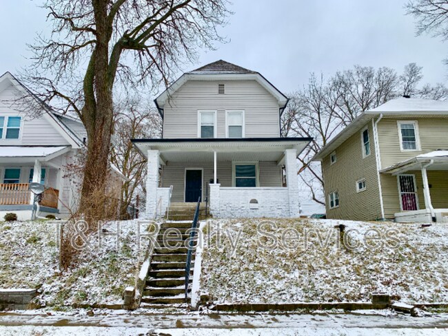 Foto del edificio - 3819 Boulevard Pl