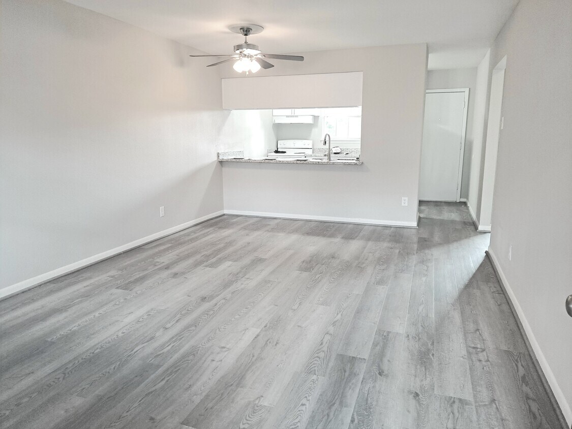 Hidden Park Apartments 4225 Mangum Rd Houston, TX