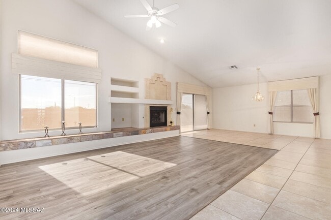 Building Photo - 638 S Sierra Nevada Dr