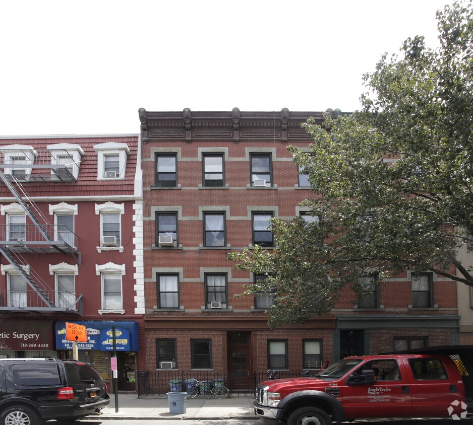 Building Photo - 132 Norman Ave