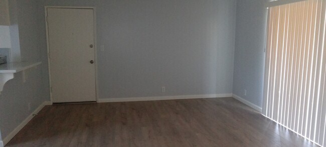 Foto del edificio - 10726 Orange Grove Ave