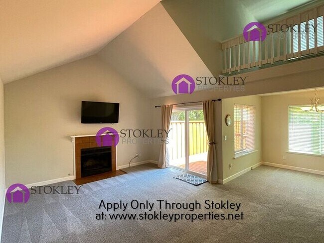 Foto del edificio - Stokley Properties Presents 2162 Hillside ...