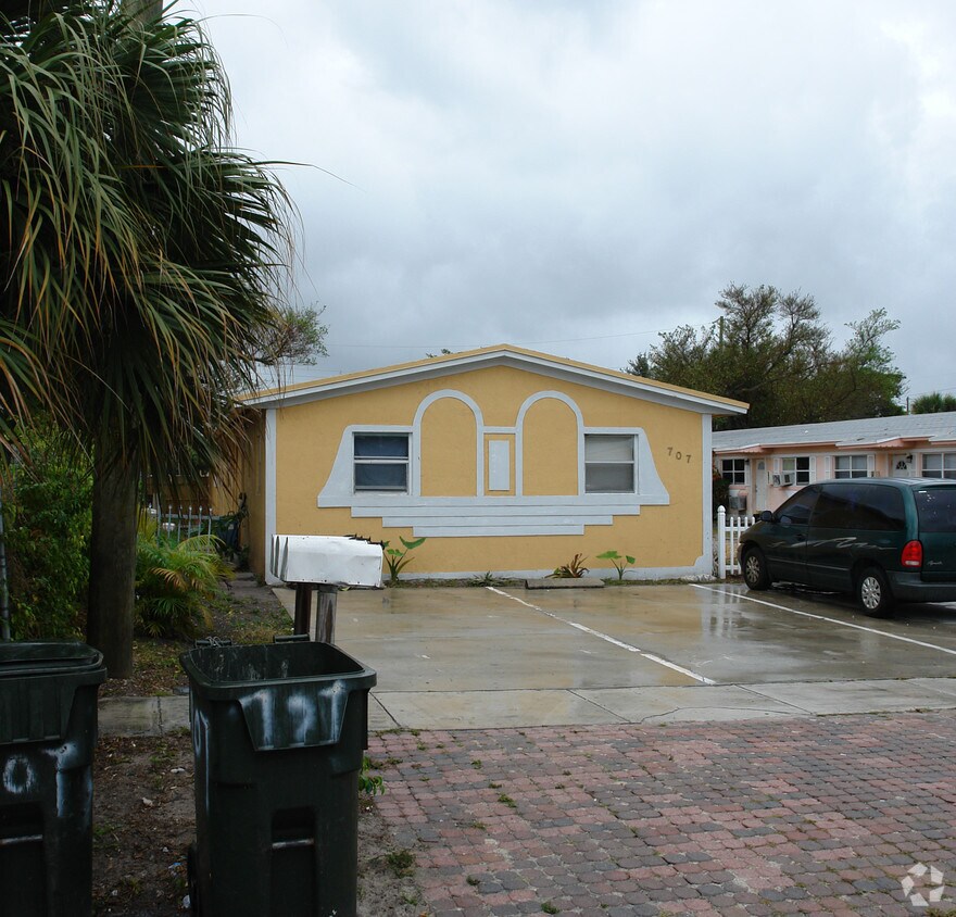 Foto del edificio - 707 SW 10th St