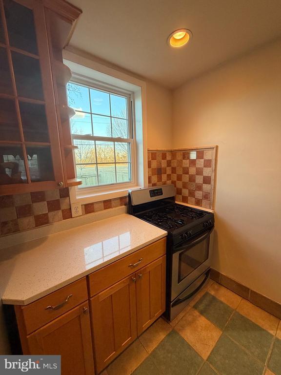 Building Photo - 3765 Mark Dr