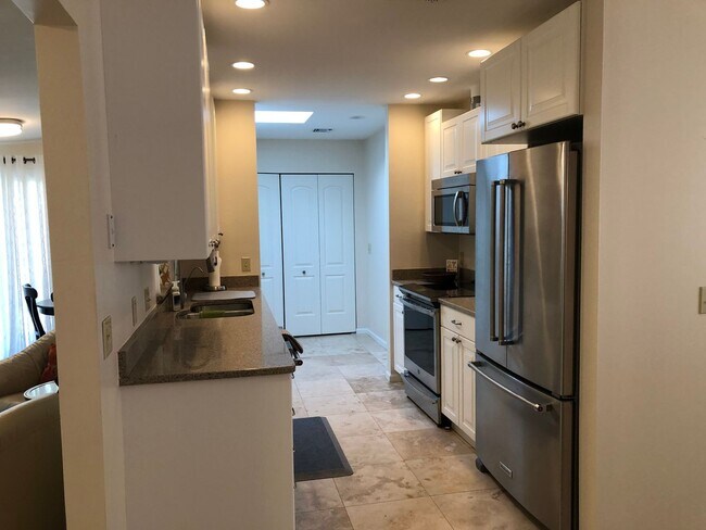 Building Photo - Amazing updated home !  In Leisure World a...