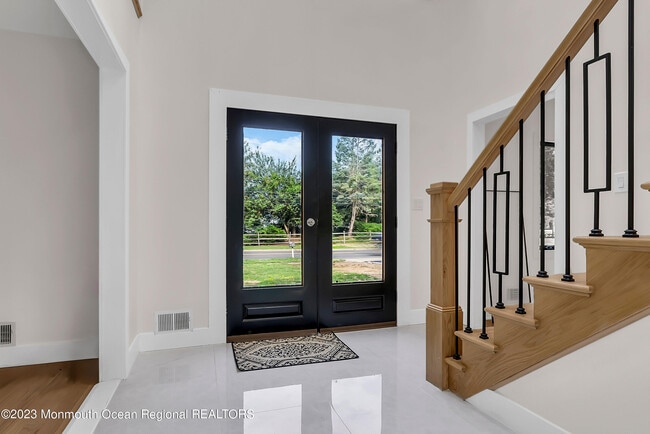 Foto del edificio - 265 Whalepond Rd