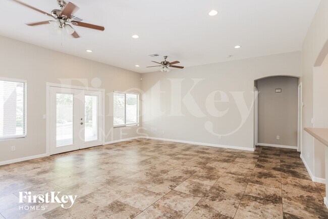 Building Photo - 15019 W Gelding Dr