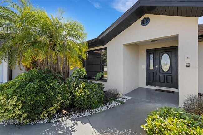 Building Photo - 294 Rotonda Cir