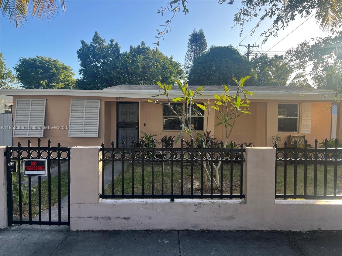 Primary Photo - 12675 NW 2nd Ave
