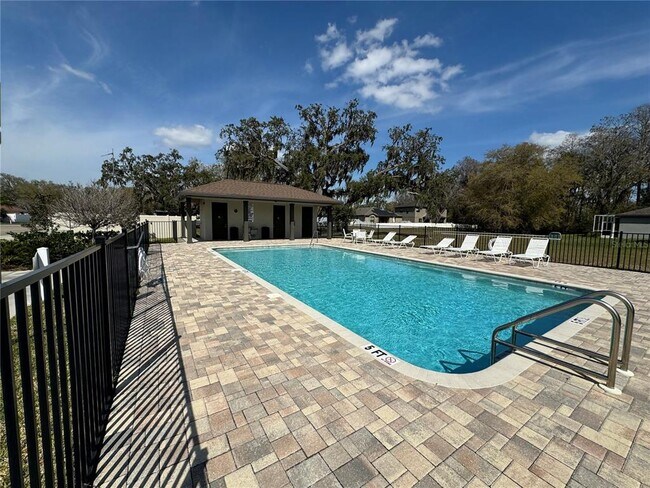 Foto del edificio - 11433 Crowne Pointe St