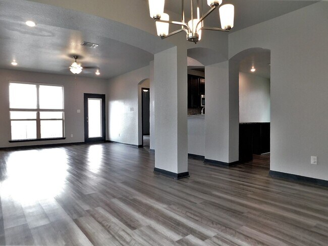 Foto del edificio - 3405 Addison St