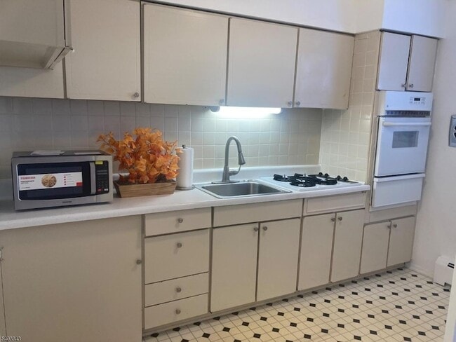 Foto del edificio - 1251 Valley Rd