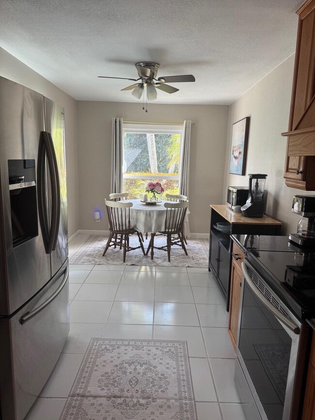 Foto del edificio - 13174 Eastpointe Way