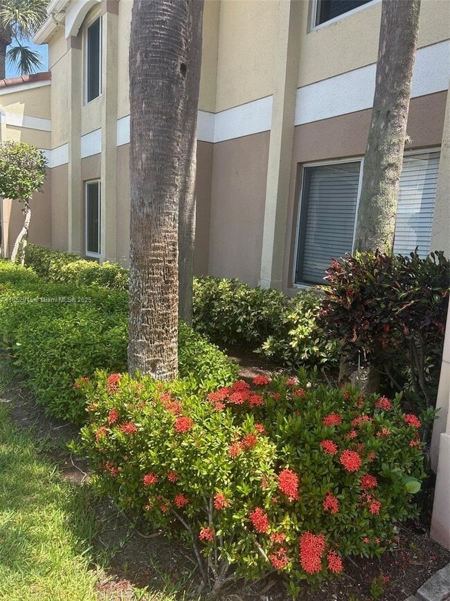 Building Photo - 815 Boynton Beach Blvd